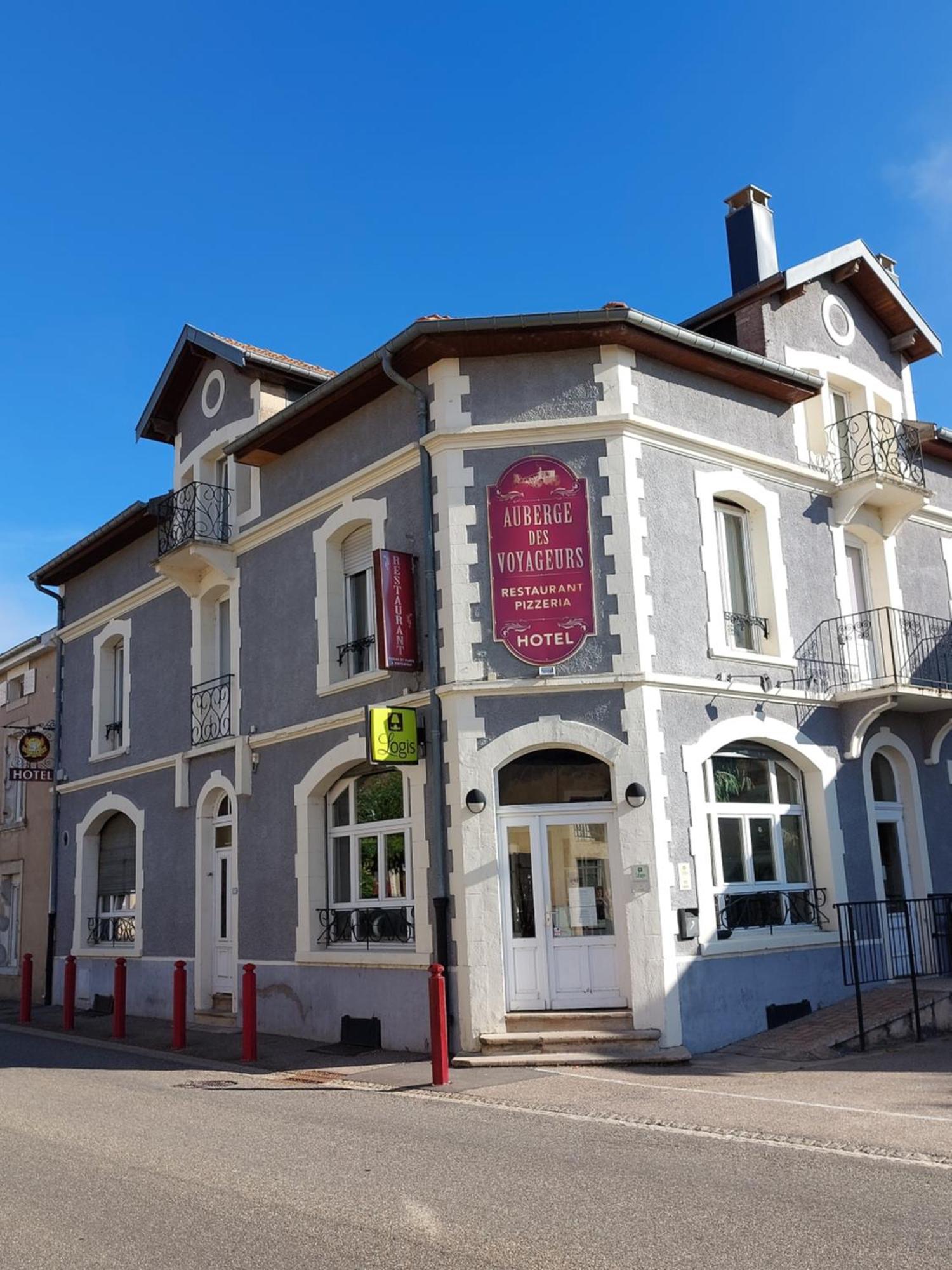 Logis Auberge Des Voyageurs Vandieres  Exterior foto